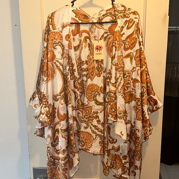 entro Tops - Flowy Kimono